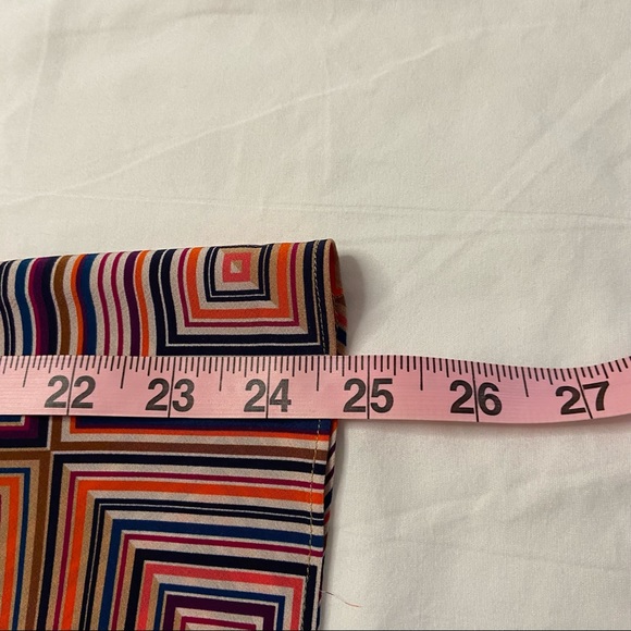 Trina Turk Geometric Print Silk Sleeveless Top - Picture 10 of 12